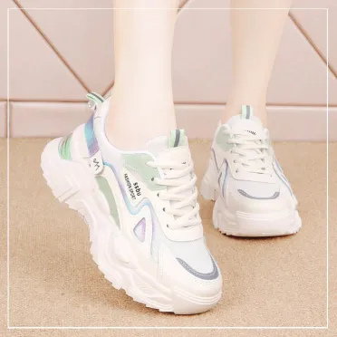 ELEGANTIA WOMEN’S CASUAL SHOE